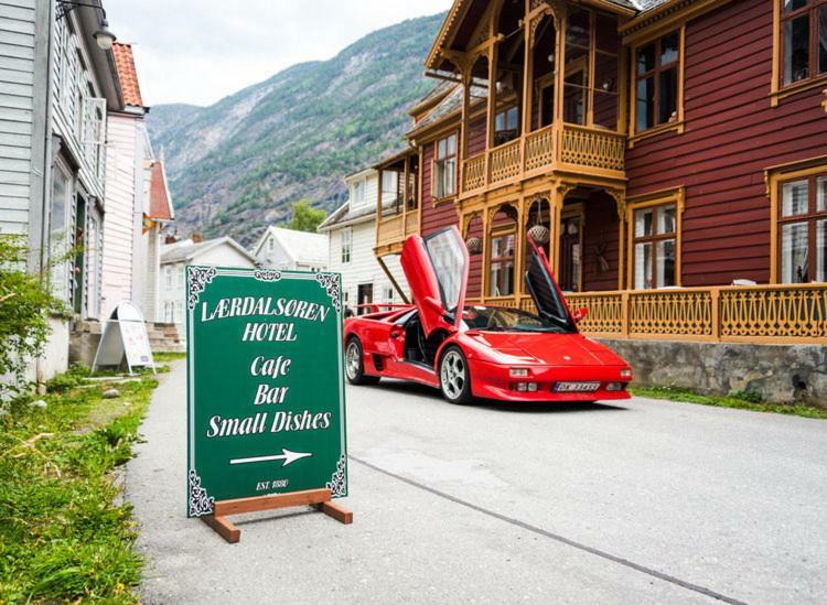 Laerdalsoren Motor Guesthouse Laerdalsoyri Exterior foto