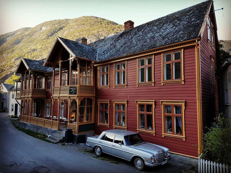Laerdalsoren Motor Guesthouse Laerdalsoyri Exterior foto